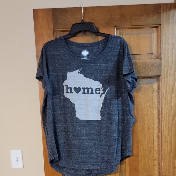 Gray Wisconsin Home T-Shirt - Picture 1 of 3